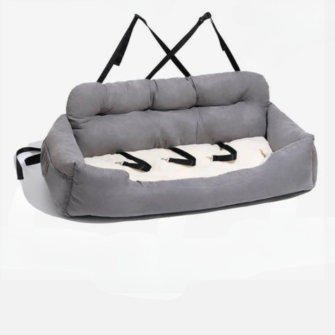 Auton istuin koirille — Matkustakaa yhdessä turvallisesti