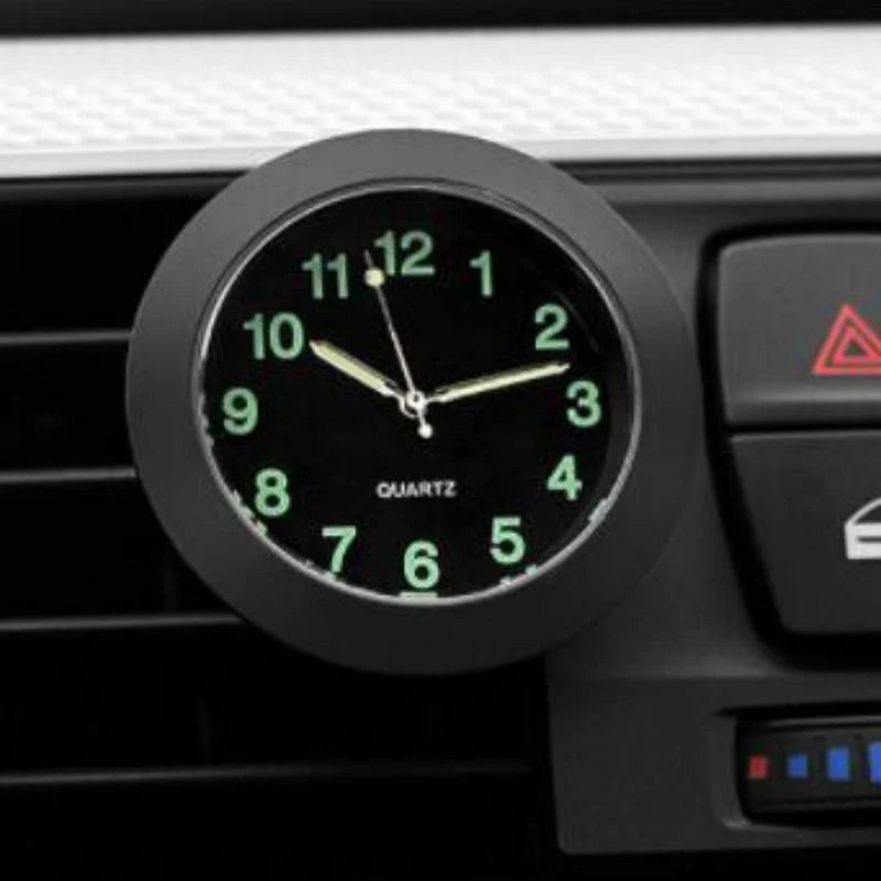 Mini Auto-Uhr – Klare analoge Anzeige und einfache Befestigung 