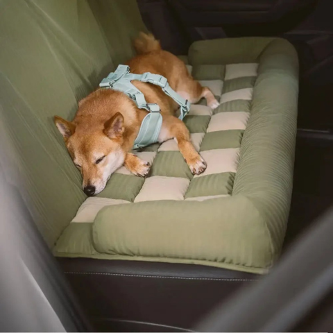 Asiento de Auto Trasero para Perro – Instalación Fácil y Estabilidad 