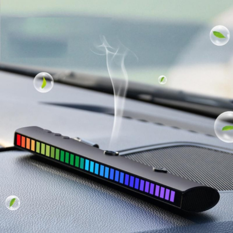 Difuzér vůní Auto – LED osvětlení a čerstvost na palubě 